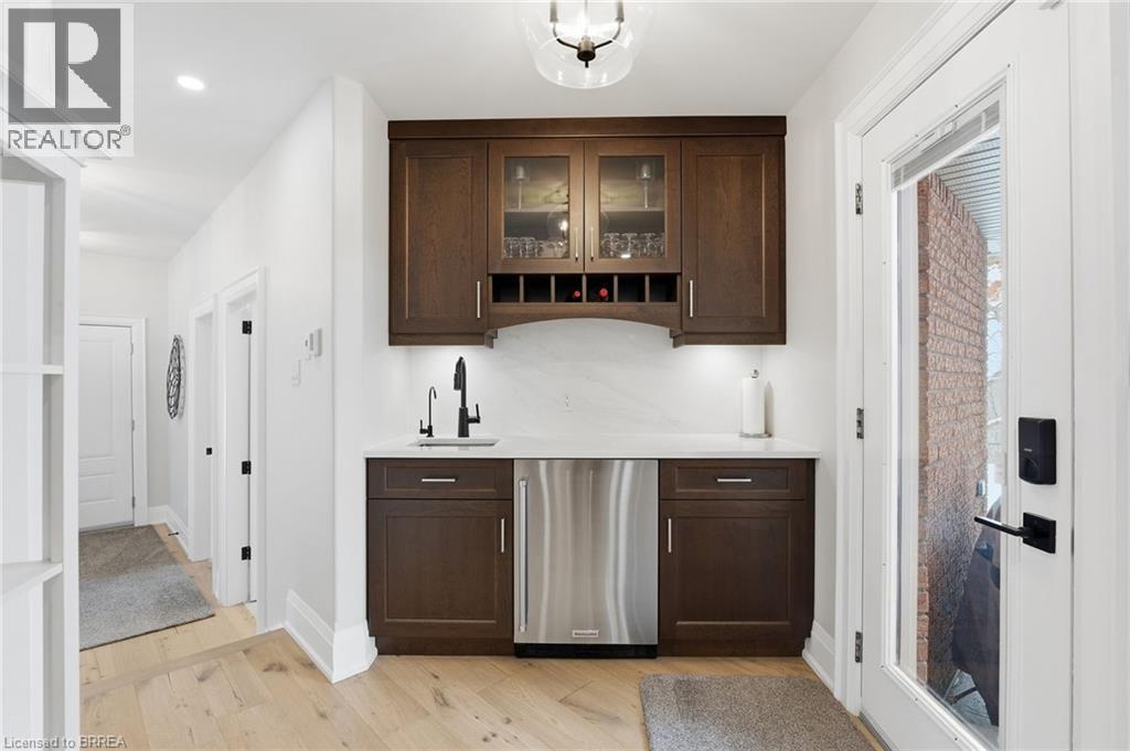 360 Robinson Road, Brantford, Ontario  N3T 5L7 - Photo 21 - 40823890