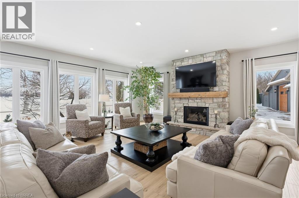 360 Robinson Road, Brantford, Ontario  N3T 5L7 - Photo 13 - 40823890