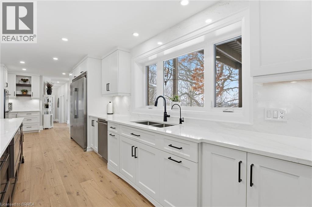 360 Robinson Road, Brantford, Ontario  N3T 5L7 - Photo 19 - 40823890