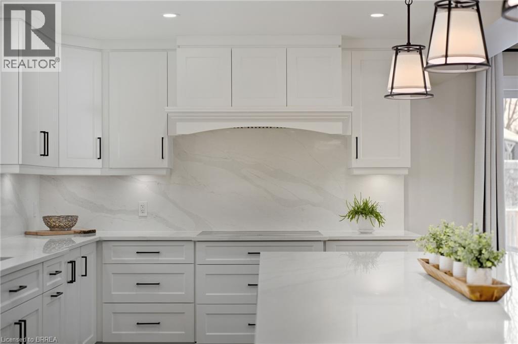 360 Robinson Road, Brantford, Ontario  N3T 5L7 - Photo 24 - 40823890