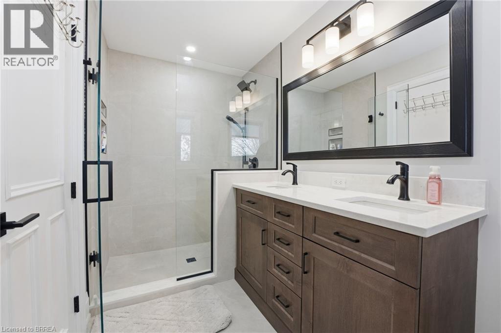 360 Robinson Road, Brantford, Ontario  N3T 5L7 - Photo 37 - 40823890