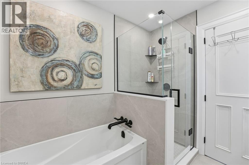 360 Robinson Road, Brantford, Ontario  N3T 5L7 - Photo 35 - 40823890