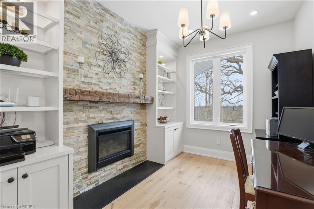 360 Robinson Road, Brantford, Ontario  N3T 5L7 - Photo 28 - 40823890