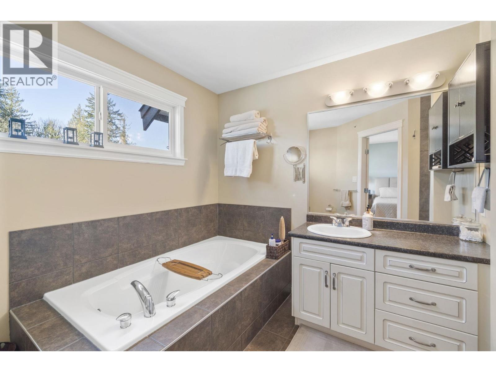 10363 Robertson Street, Maple Ridge, British Columbia  V2W 0A8 - Photo 21 - R3115941