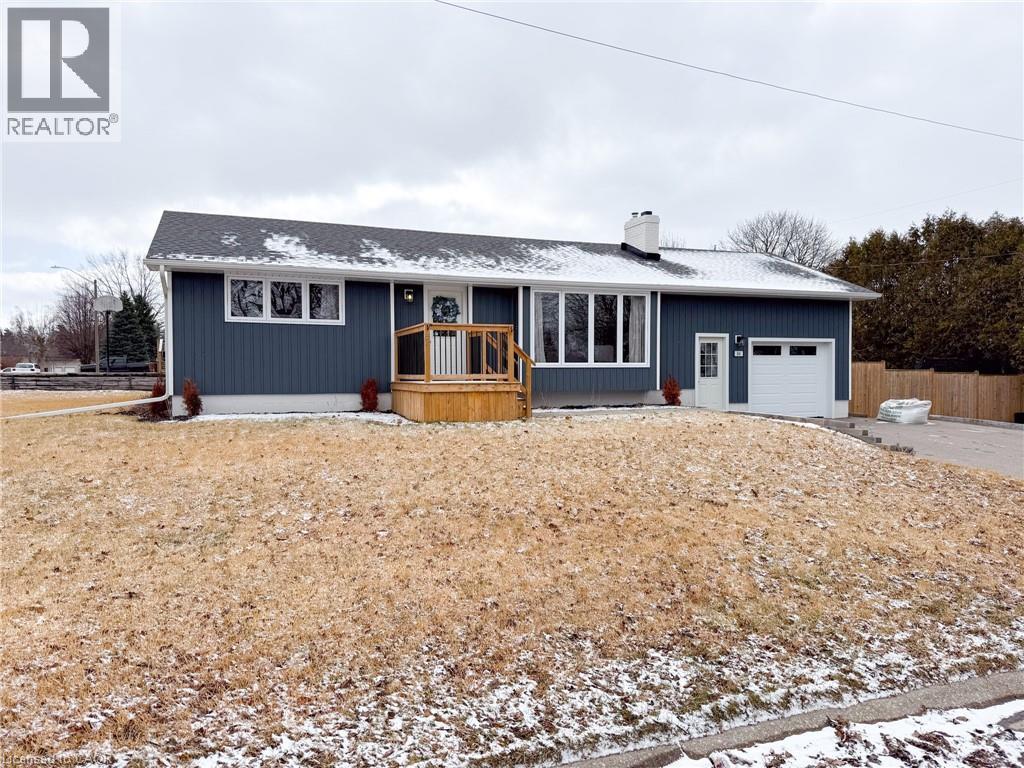 84 Connaught Avenue, Delhi, Ontario  N4B 1K6 - Photo 3 - 40820340