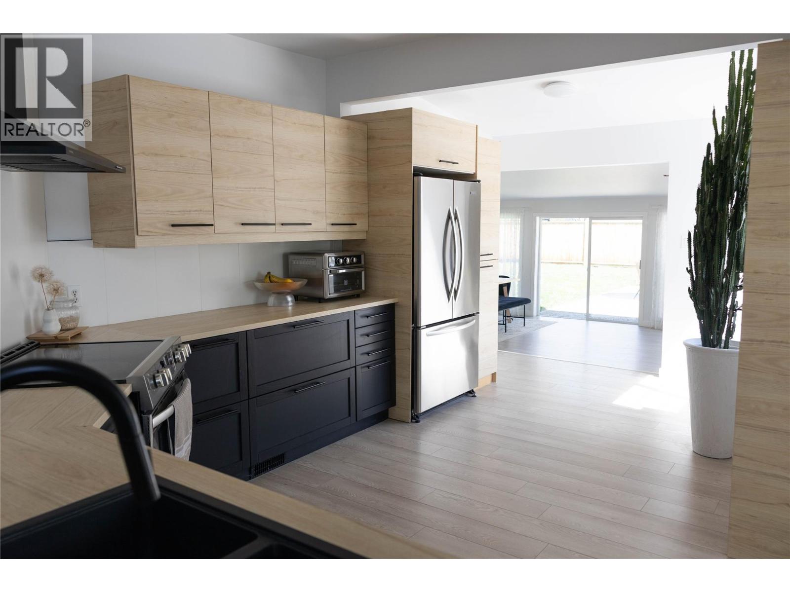 72 81st Avenue, Grand Forks, British Columbia  V0H 1H0 - Photo 7 - 10384598