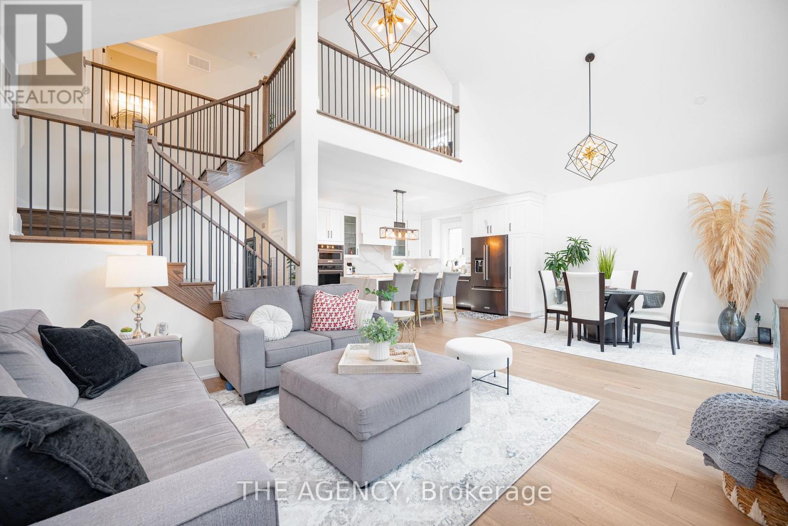 425 MELLING AVENUE, Peterborough, Ontario