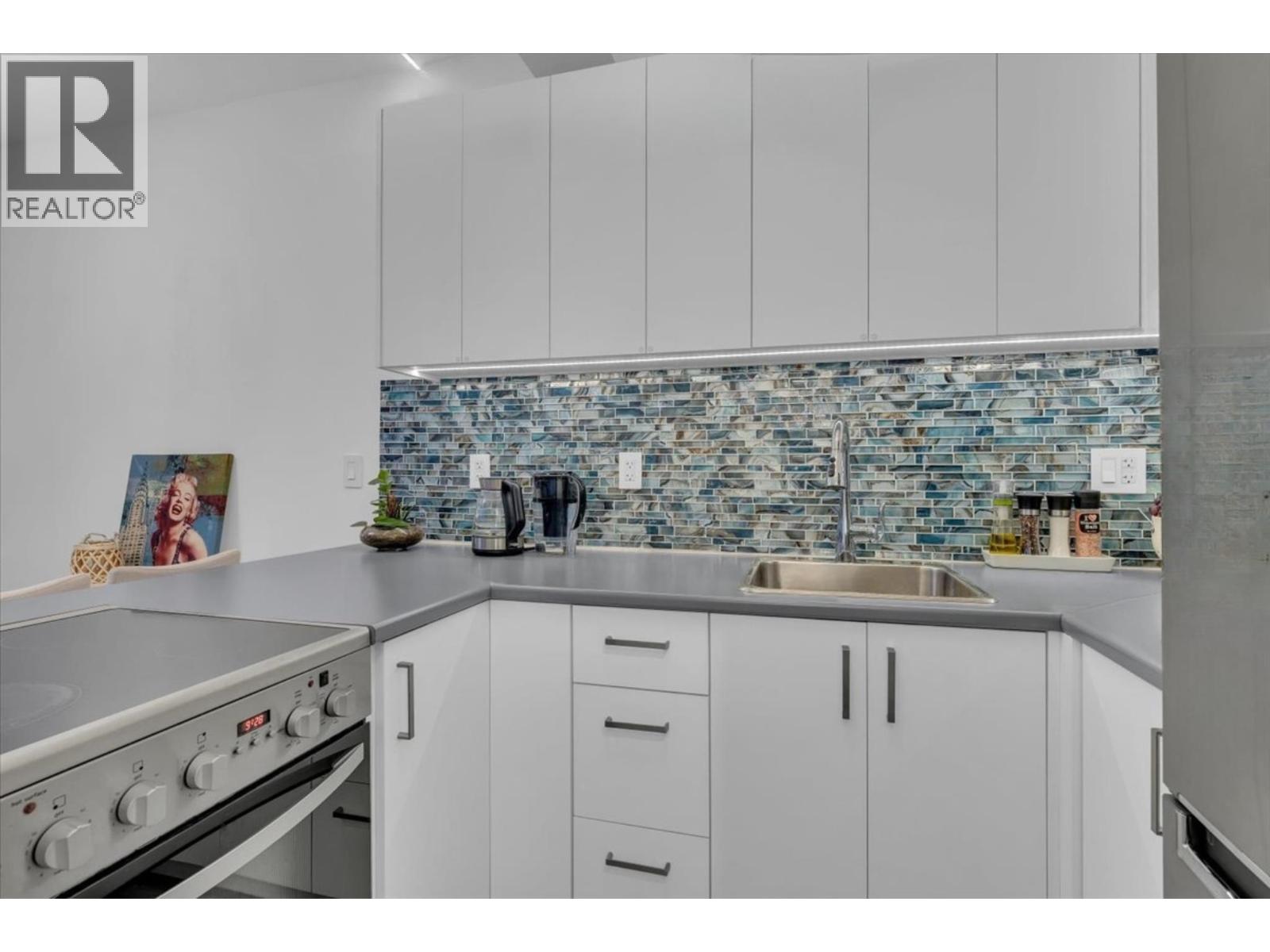 207 1655 Nelson Street, Vancouver, British Columbia  V6G 1M4 - Photo 9 - R3110958