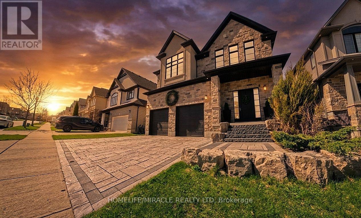 102 Deer Creek Street, Kitchener, Ontario  N2A 4B8 - Photo 2 - X13048438