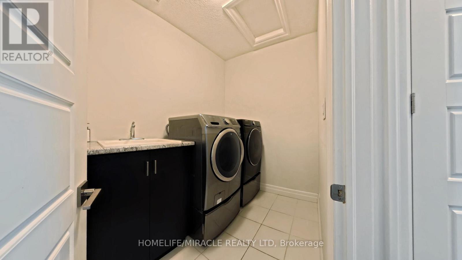 102 Deer Creek Street, Kitchener, Ontario  N2A 4B8 - Photo 38 - X13048438