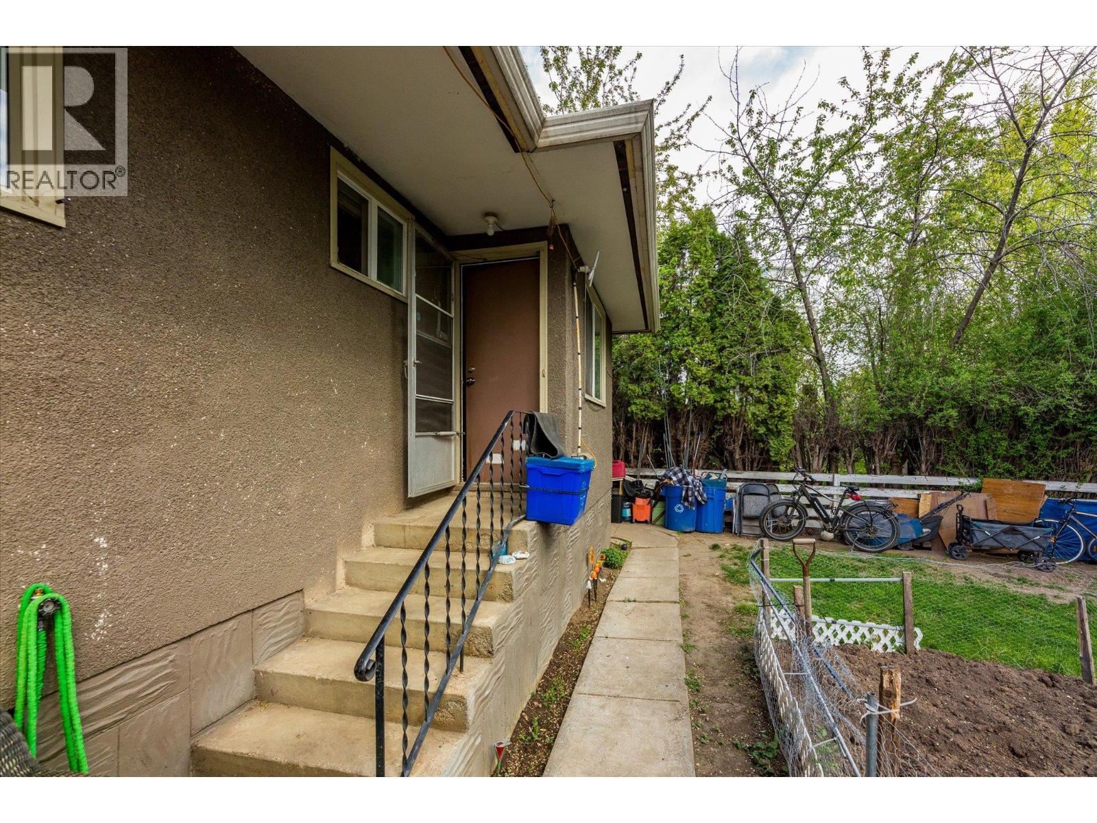 1333 Belaire Avenue, Kelowna, British Columbia  V1Y 6B8 - Photo 5 - 10384914