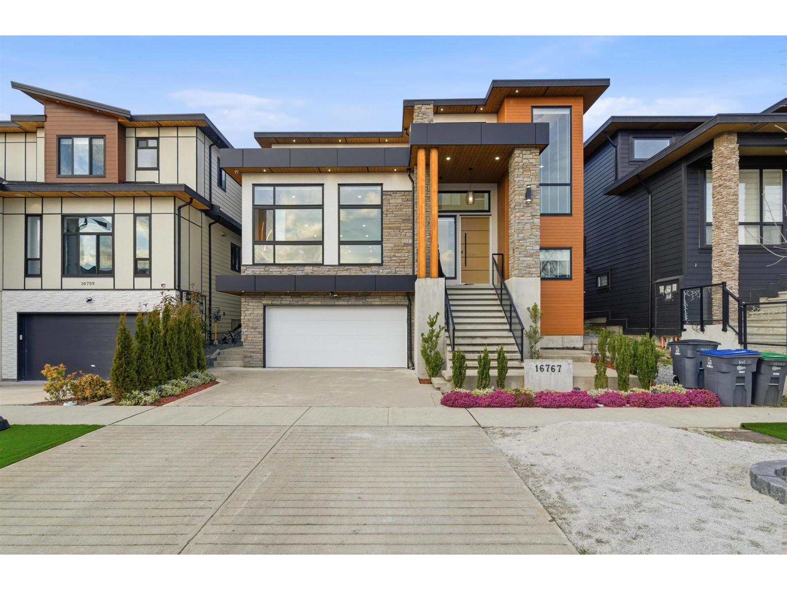 16767 18 Avenue, Surrey, British Columbia  V3Z 9X5 - Photo 2 - R3115455