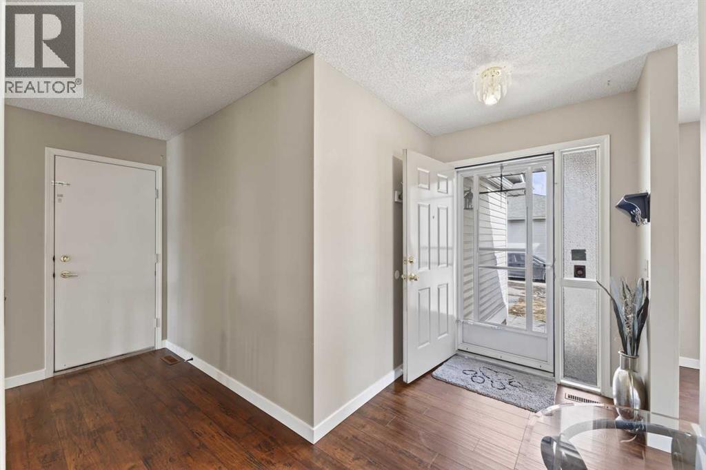 24 Deer Ridge Close Se, Calgary, Alberta  T2J 7C2 - Photo 13 - A2300719