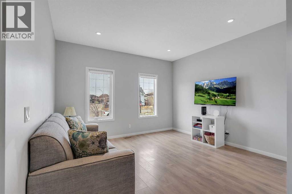 323 Marquis Court SE, Calgary, Alberta  T3M 1Y1 - Photo 3 - A2300832