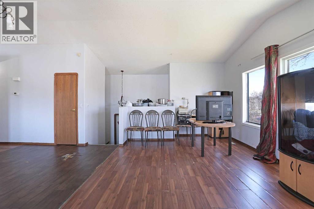 184 Upland Boulevard W, Brooks, Alberta  T1R 0R1 - Photo 10 - A2302379