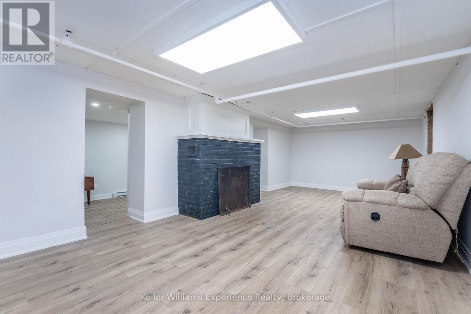 65 Drury Lane, Barrie, Ontario  L4M 3C9 - Photo 17 - S13048326