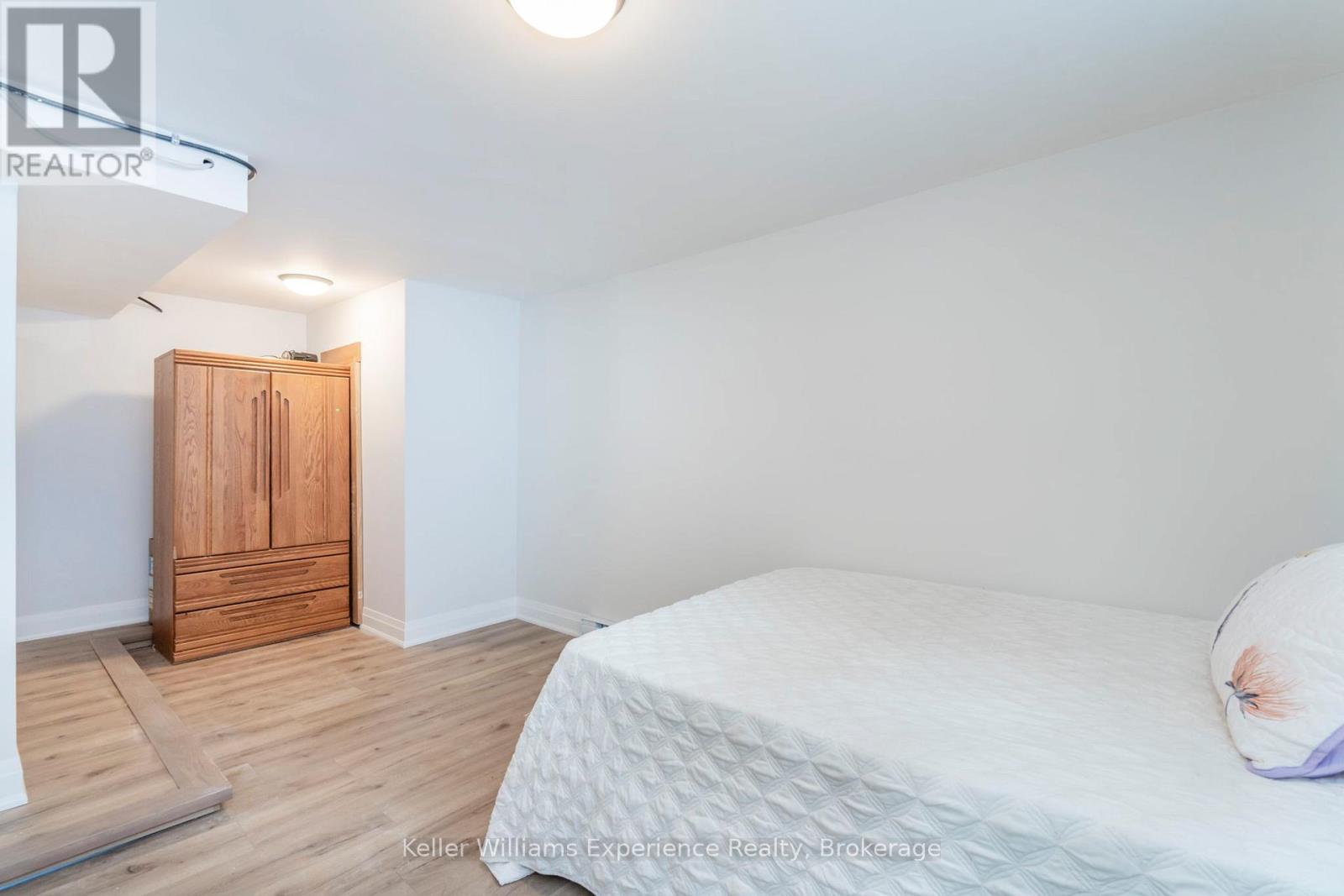 65 Drury Lane, Barrie, Ontario  L4M 3C9 - Photo 19 - S13048326