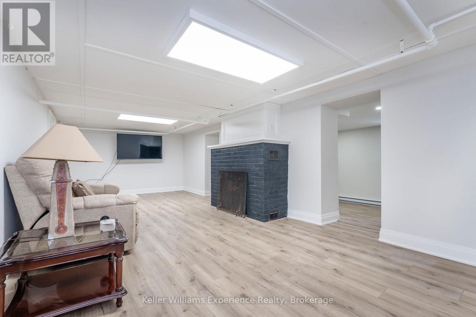 65 Drury Lane, Barrie, Ontario  L4M 3C9 - Photo 14 - S13048326