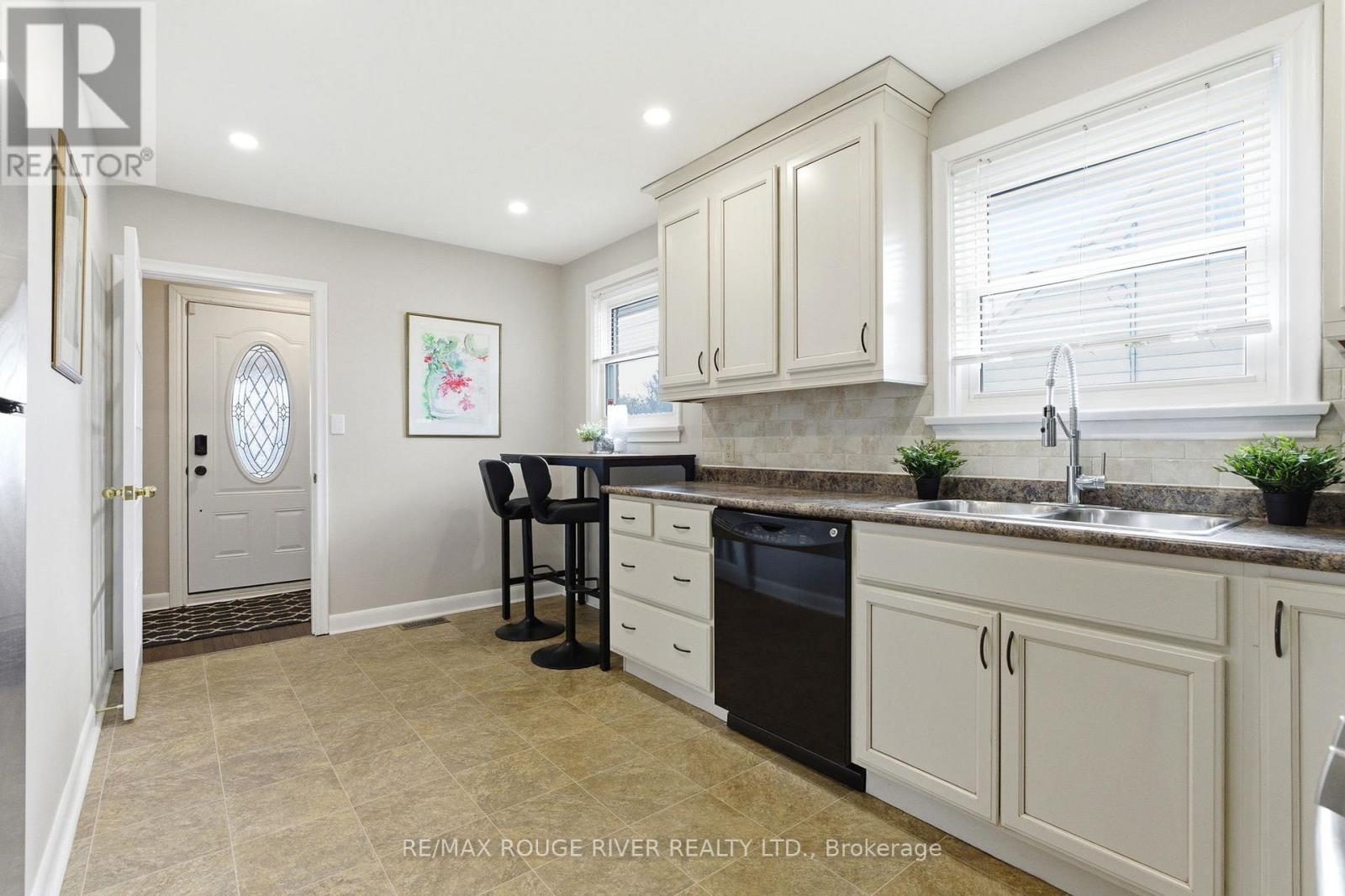 577 Sinclair Street, Cobourg, Ontario  K9A 2Y8 - Photo 18 - X12886346