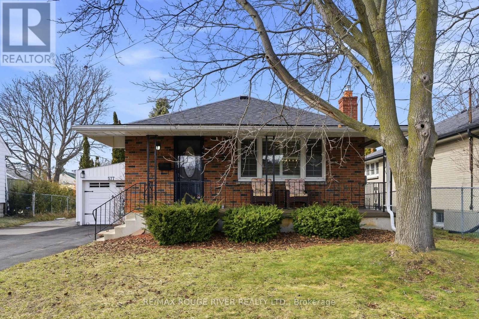 577 Sinclair Street, Cobourg, Ontario  K9A 2Y8 - Photo 2 - X12886346