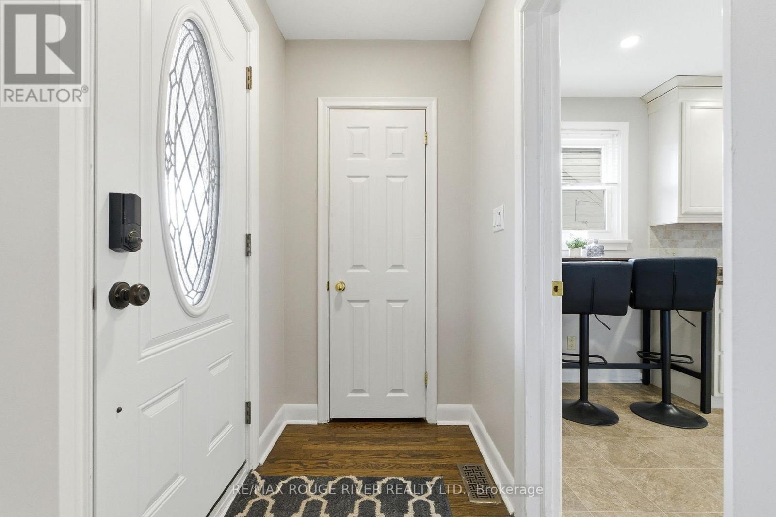 577 Sinclair Street, Cobourg, Ontario  K9A 2Y8 - Photo 6 - X12886346