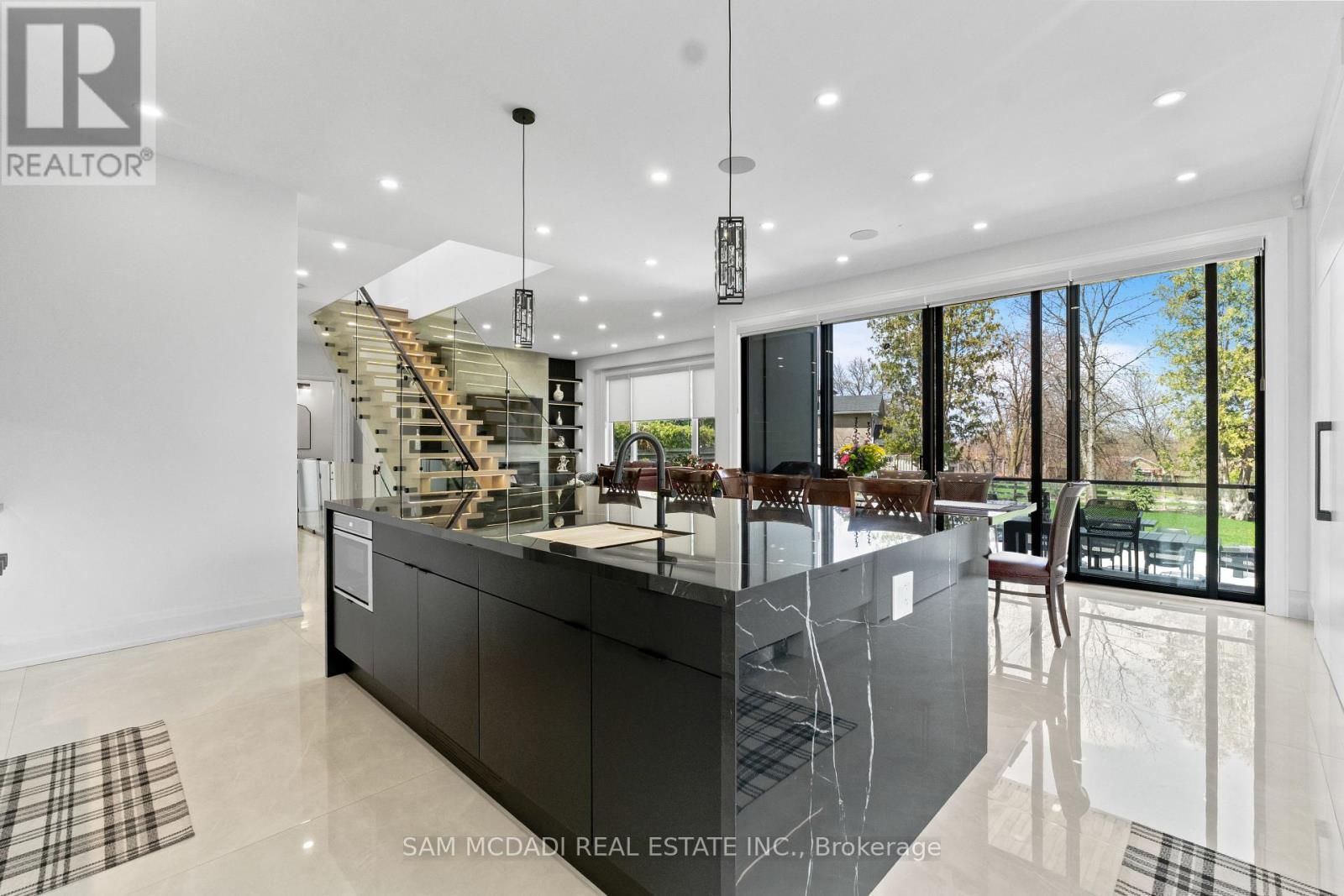 107 Vista Boulevard, Mississauga, Ontario  L5M 1W1 - Photo 10 - W13045252