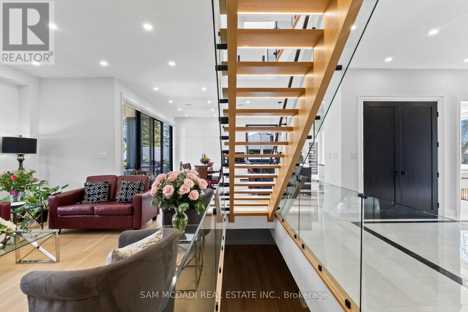 107 Vista Boulevard, Mississauga, Ontario  L5M 1W1 - Photo 15 - W13045252