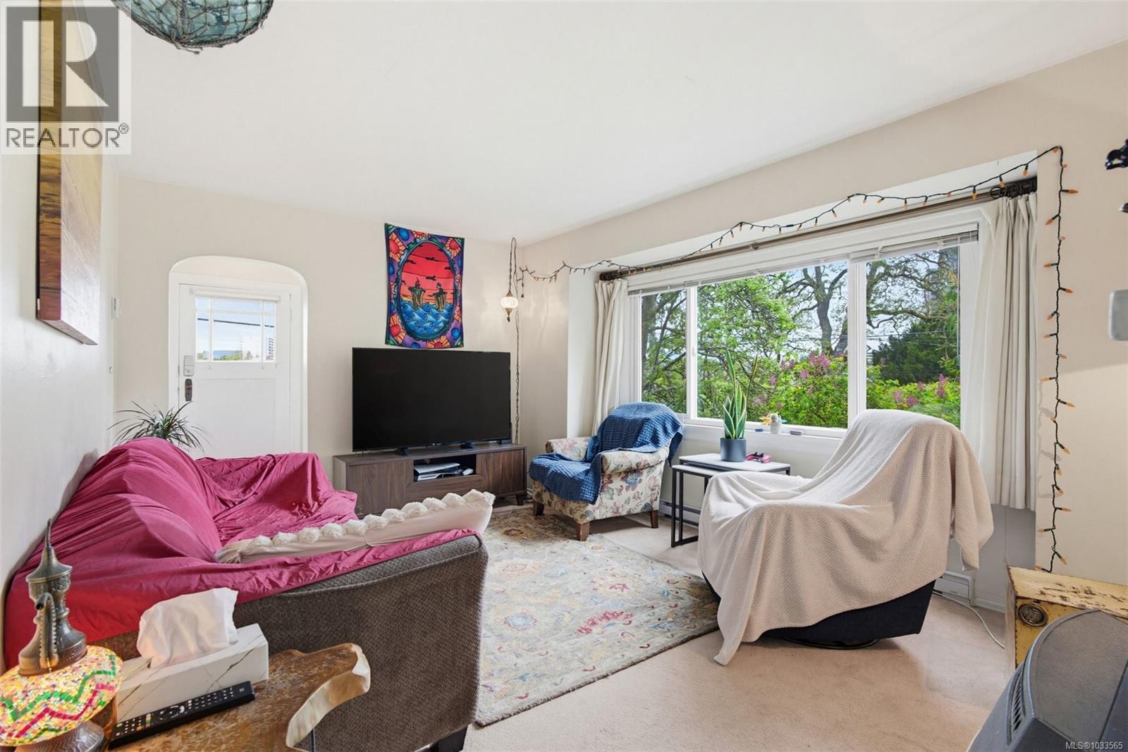 239 St. Andrews St, Victoria, British Columbia  V8V 2N1 - Photo 9 - 1033565