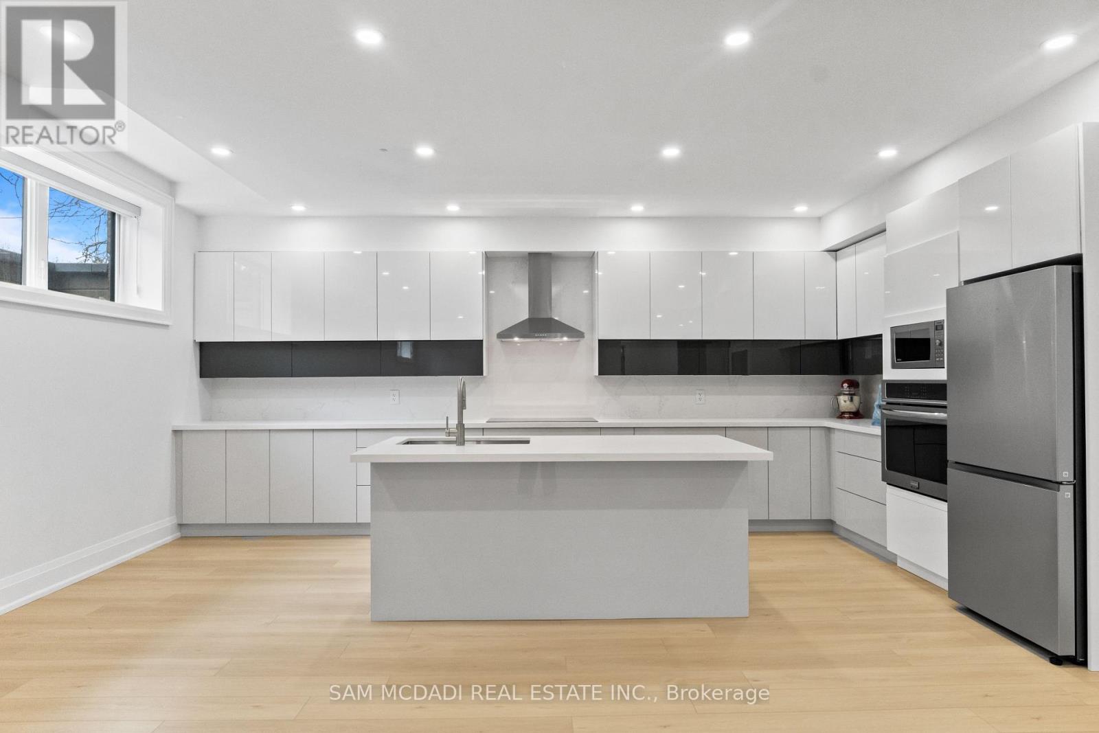 107 Vista Boulevard, Mississauga, Ontario  L5M 1W1 - Photo 36 - W13045252