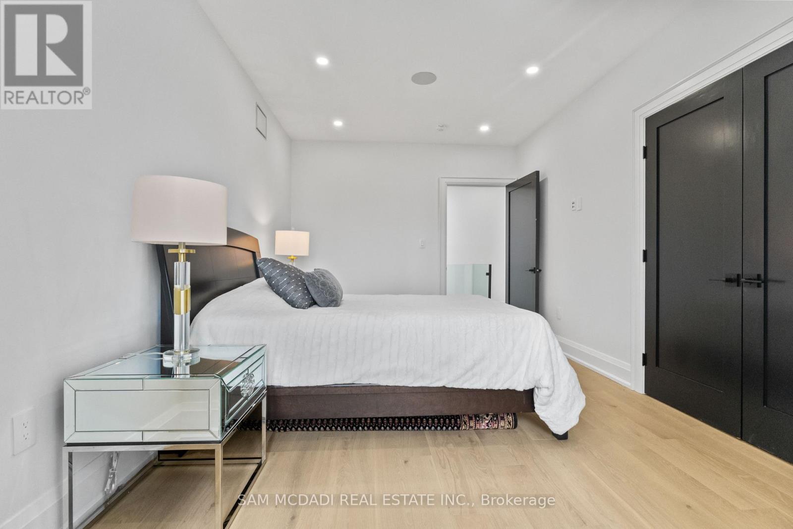 107 Vista Boulevard, Mississauga, Ontario  L5M 1W1 - Photo 28 - W13045252