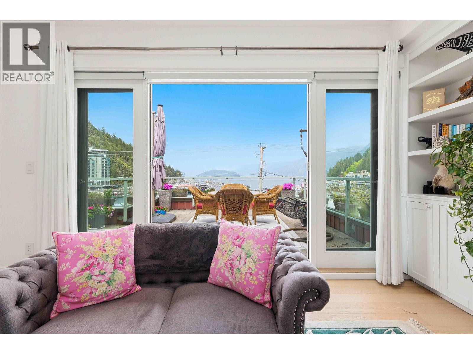 Ph 1 6688 Royal Avenue, West Vancouver, British Columbia  V7W 2B9 - Photo 10 - R3115952