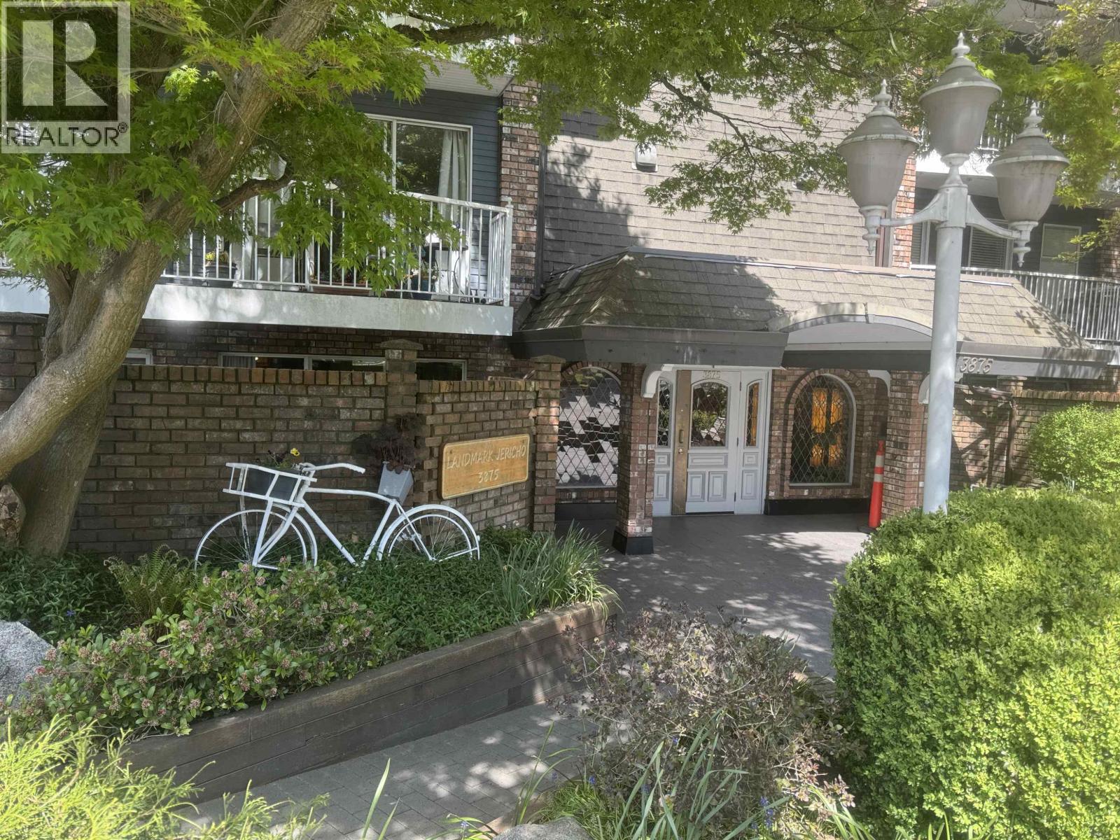 109 3875 W 4th Avenue, Vancouver, British Columbia  V6R 4H8 - Photo 2 - R3115955