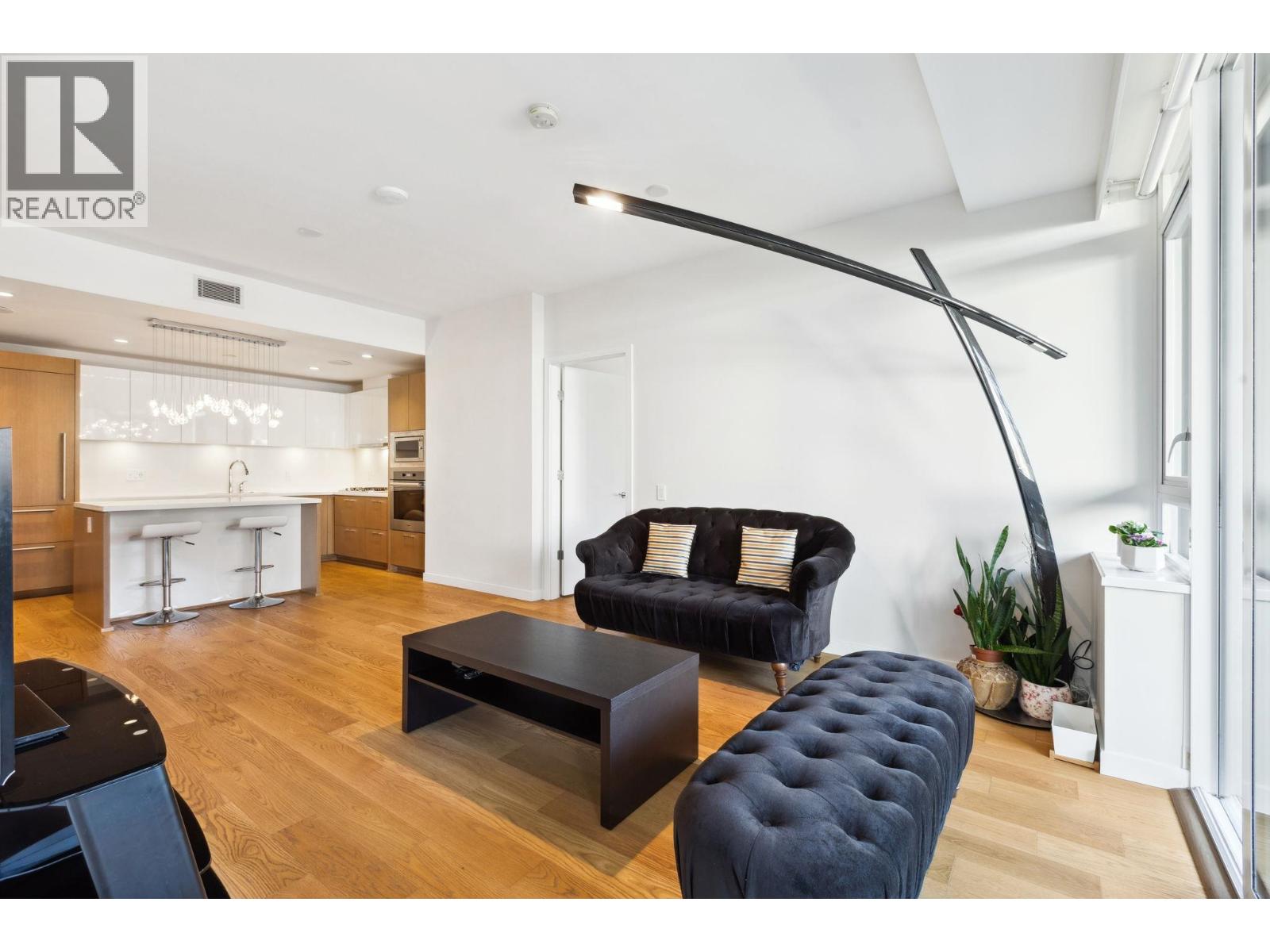 204 788 Arthur Erickson Place, West Vancouver, British Columbia  V7T 0B6 - Photo 5 - R3115960