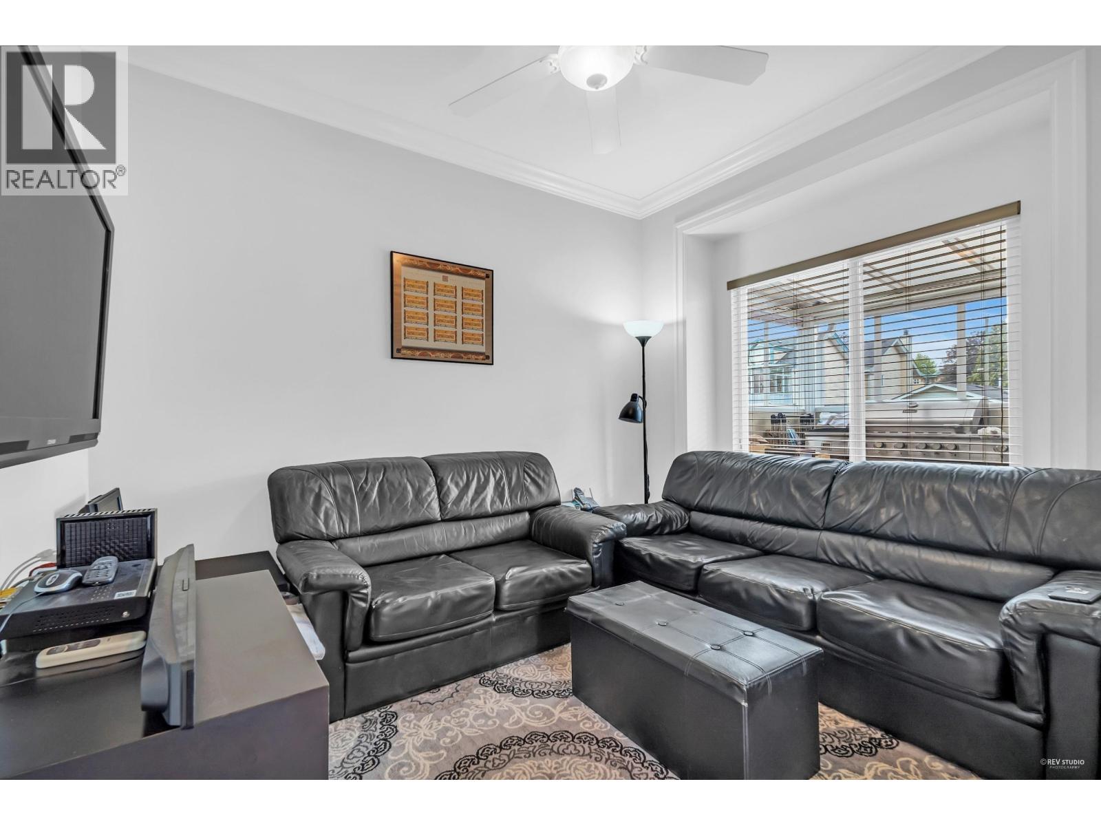 669 W 71st Avenue, Vancouver, British Columbia  V6P 2Z9 - Photo 2 - R3115961