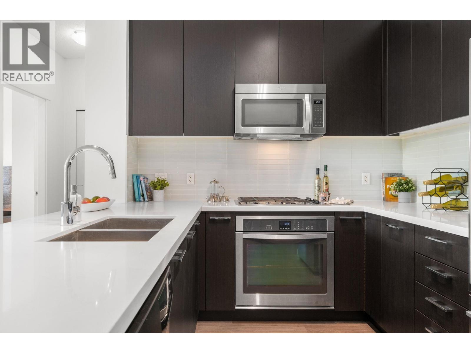 101 717 Chesterfield Avenue, North Vancouver, British Columbia  V7M 3L8 - Photo 6 - R3115962