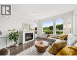 101 717 CHESTERFIELD AVENUE, North Vancouver, British Columbia