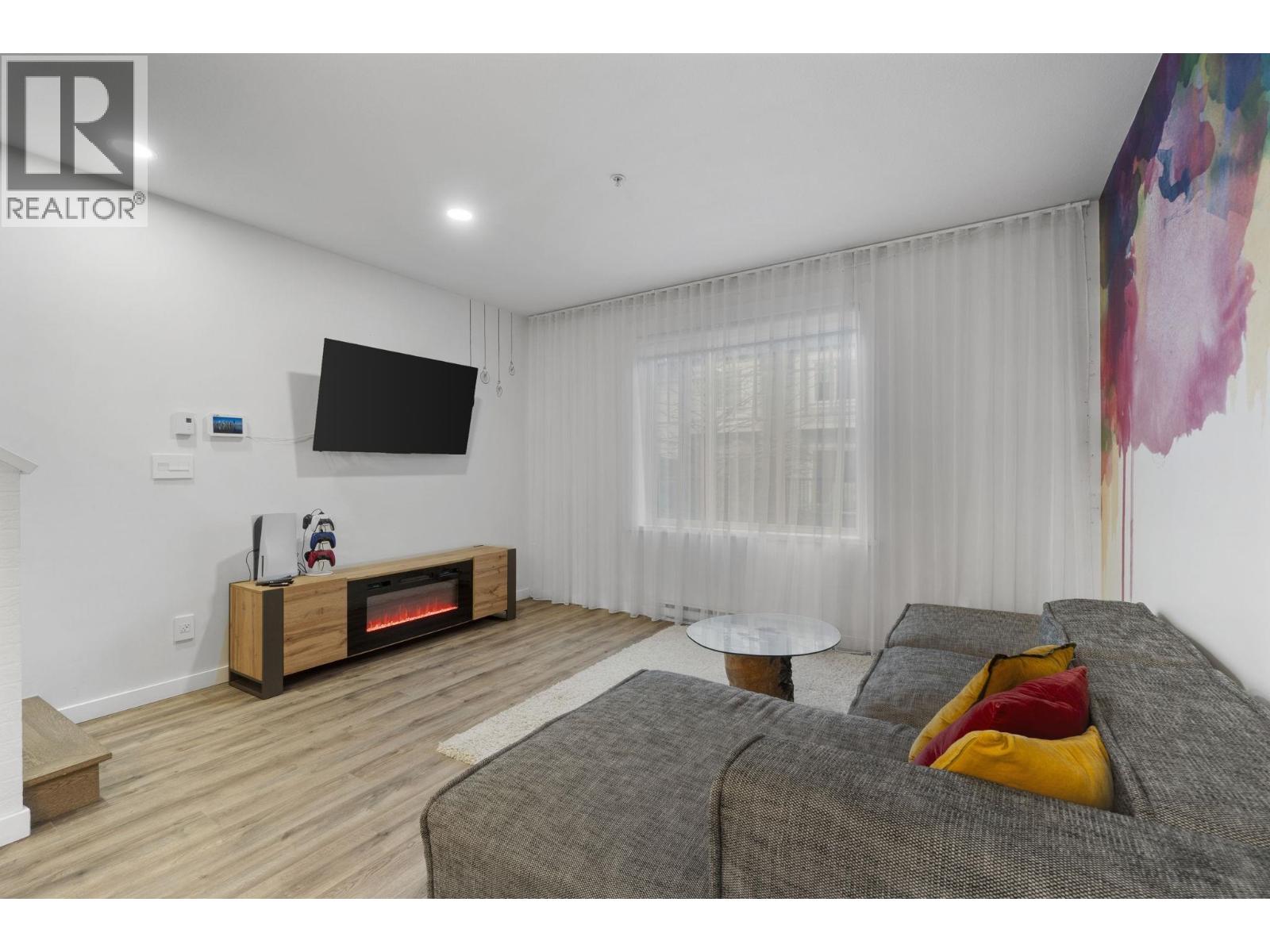 71 3010 Riverbend Drive, Coquitlam, British Columbia  V3C 0B8 - Photo 8 - R3115971