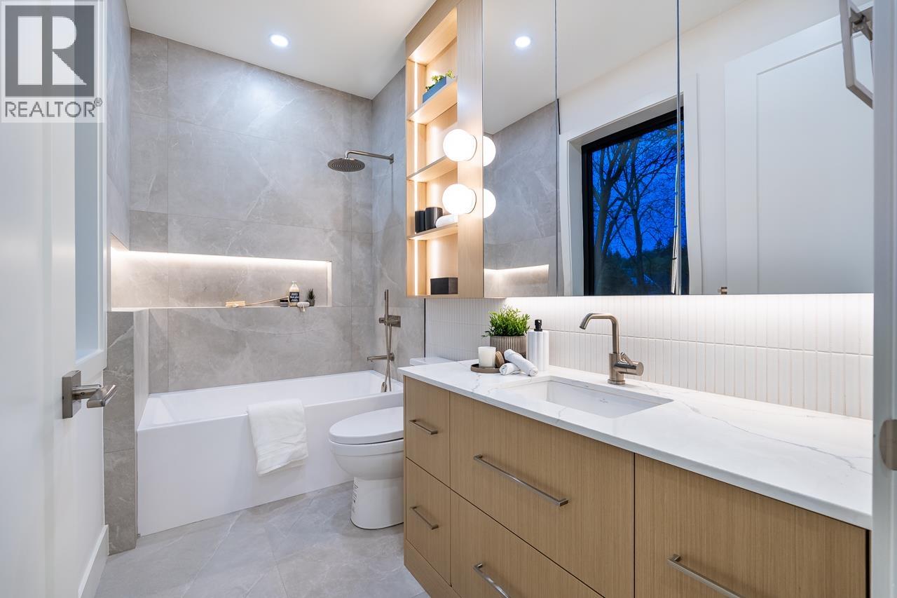 1 3345 W 13th Avenue, Vancouver, British Columbia  V6R 2R8 - Photo 11 - R3115978