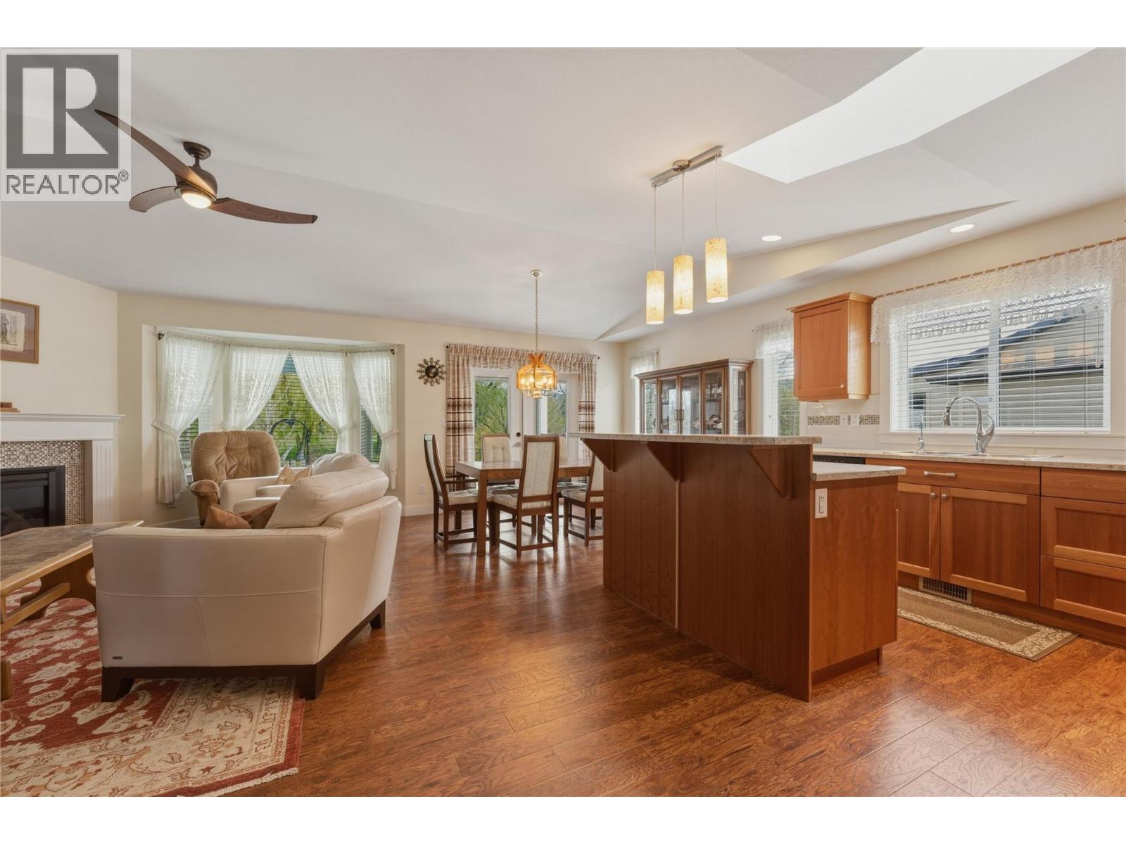 4149 4th Street, Vernon, British Columbia  V1H 1Z1 - Photo 6 - 10384213