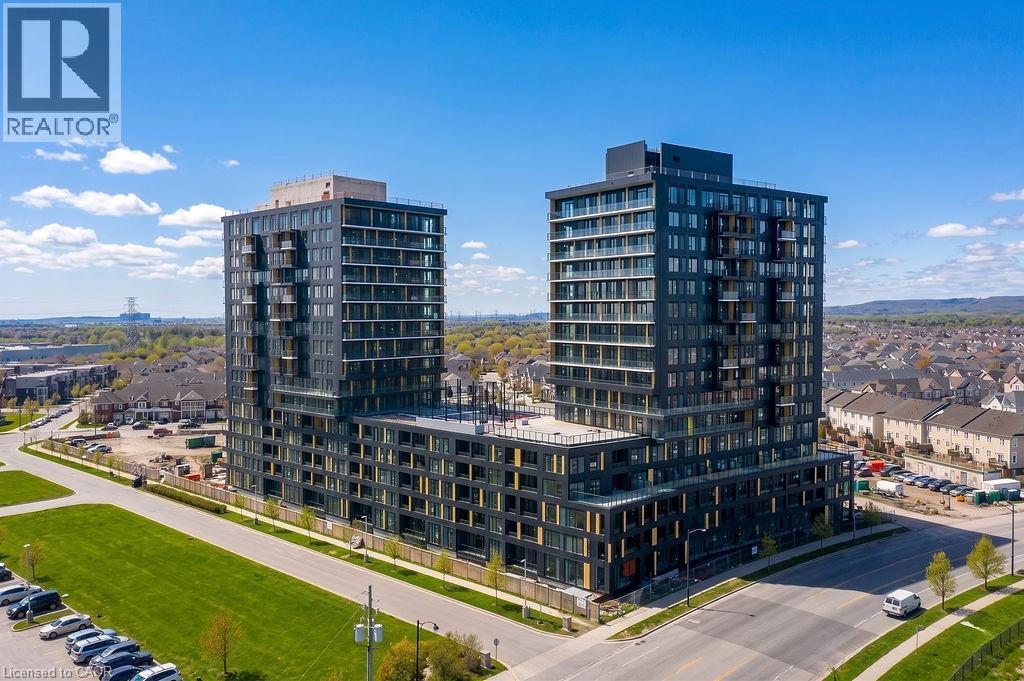 4878 POWERS Common Unit# C905, Burlington, Ontario