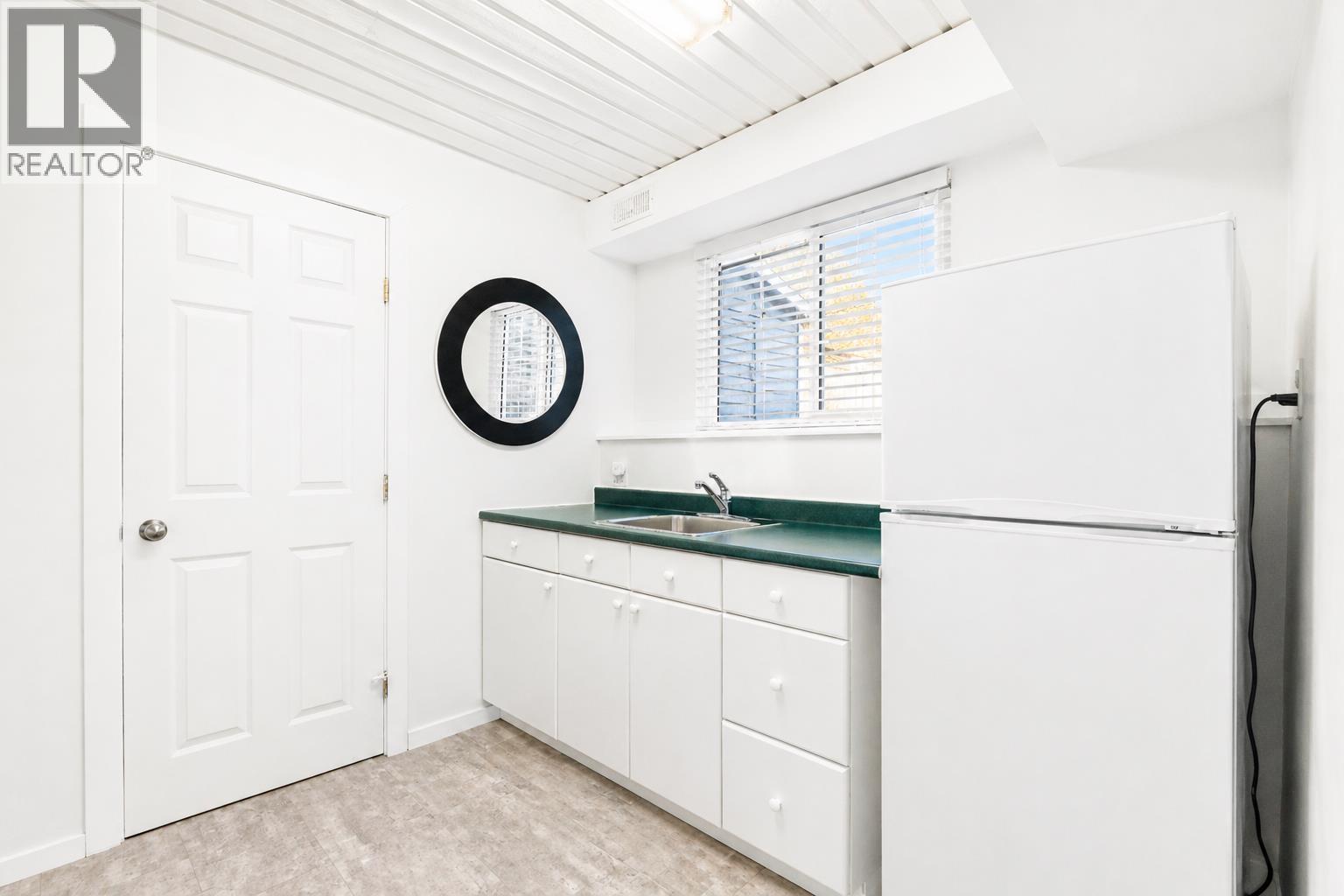 4072 Violet Street, North Vancouver, British Columbia  V7G 1E3 - Photo 26 - R3115951