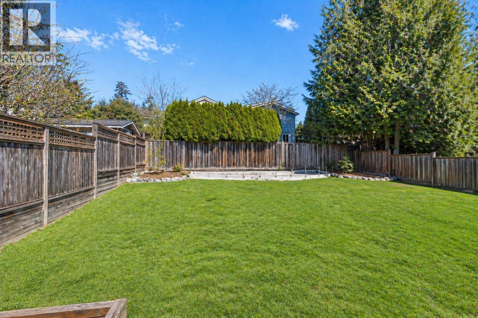 4072 Violet Street, North Vancouver, British Columbia  V7G 1E3 - Photo 5 - R3115951