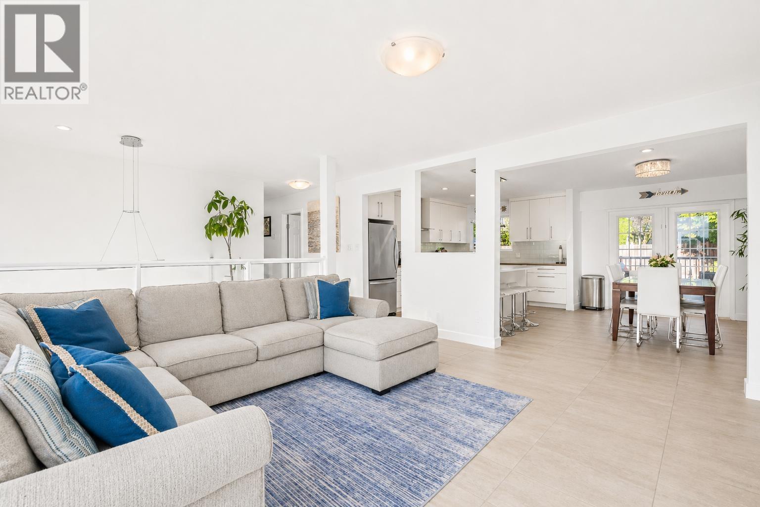 4072 Violet Street, North Vancouver, British Columbia  V7G 1E3 - Photo 8 - R3115951