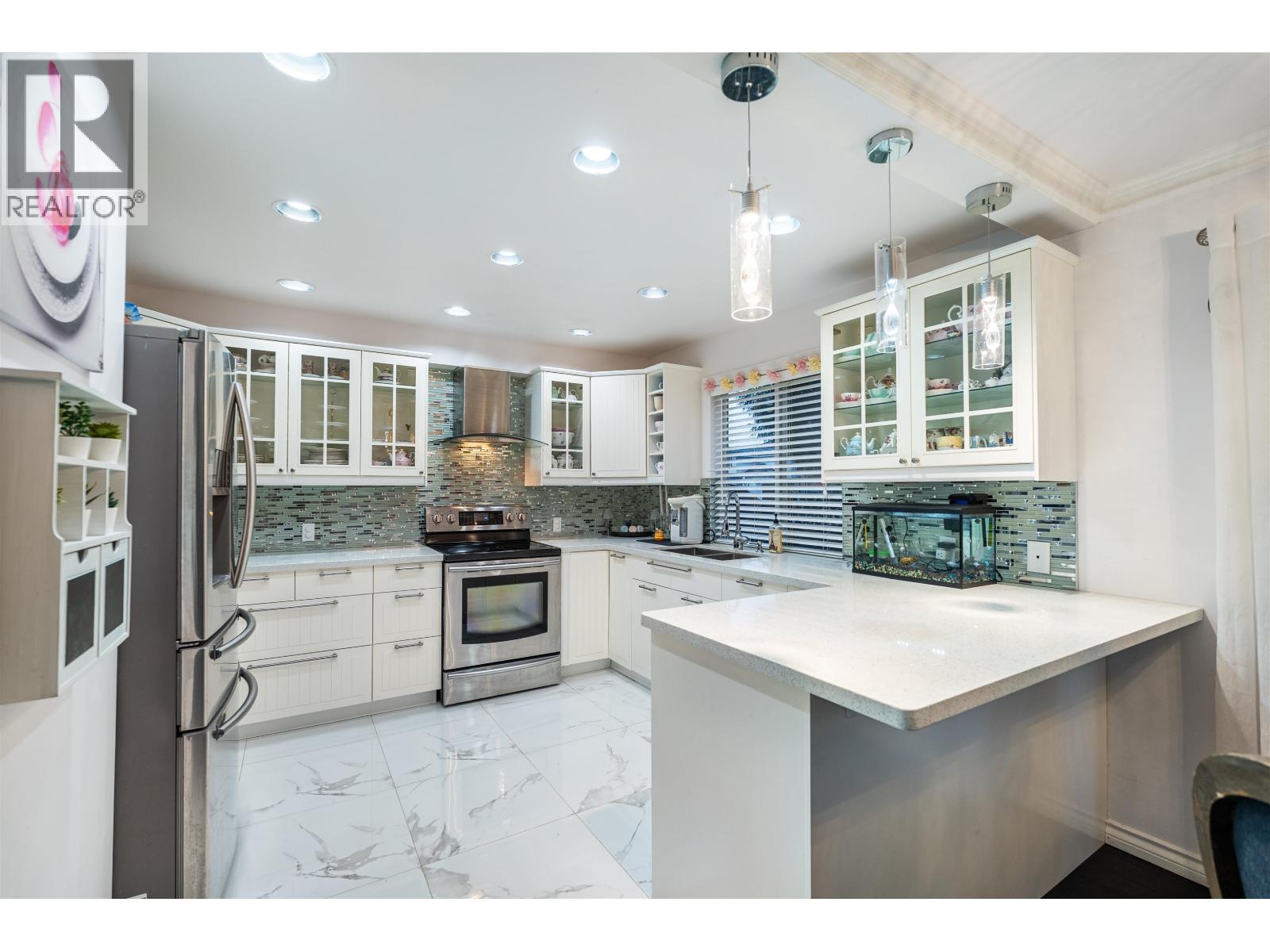 887 Riverside Drive, Port Coquitlam, British Columbia  V3B 7T6 - Photo 10 - R3115953