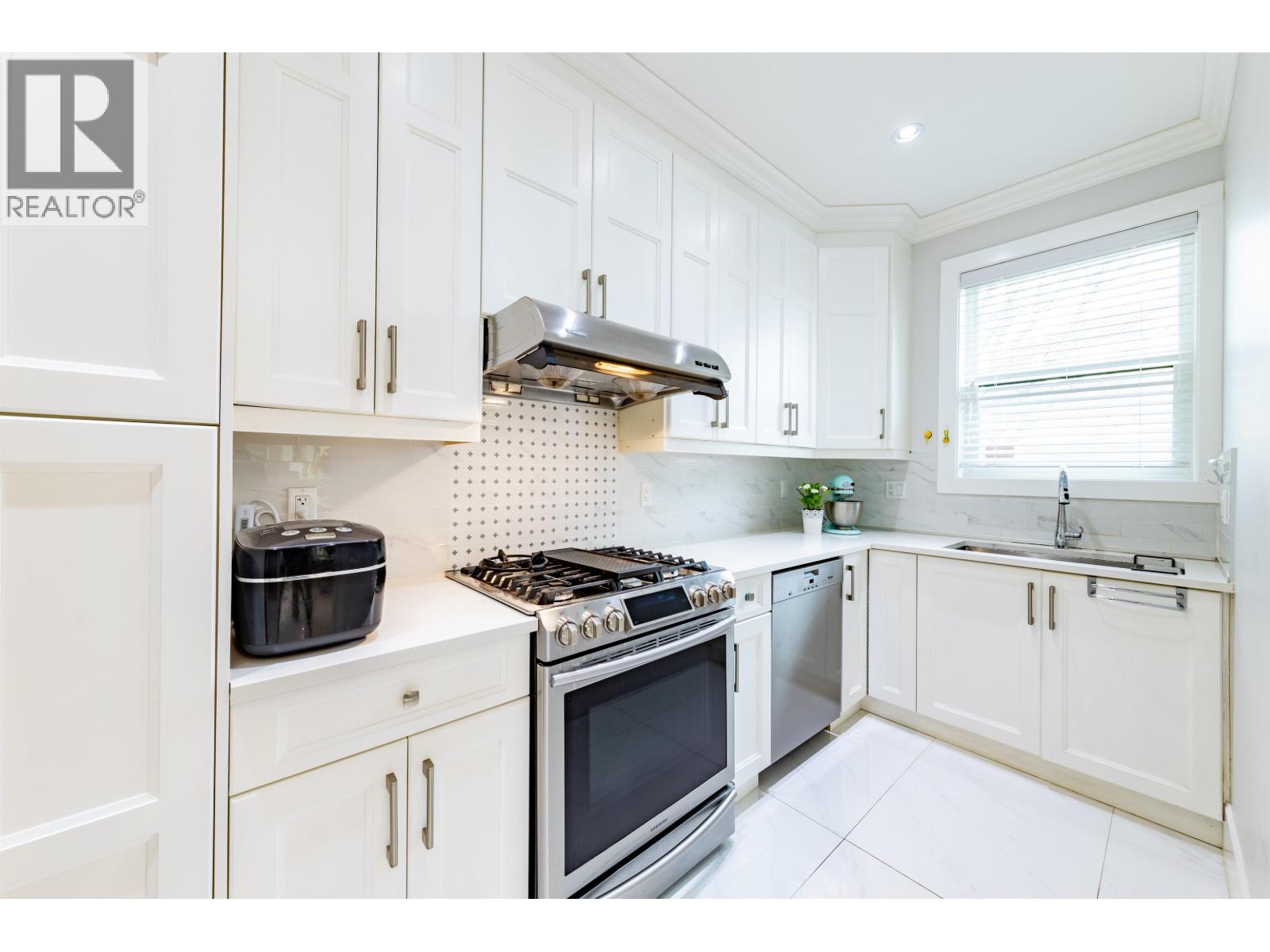 6280 Buchanan Street, Burnaby, British Columbia  V5B 2S5 - Photo 14 - R3115964