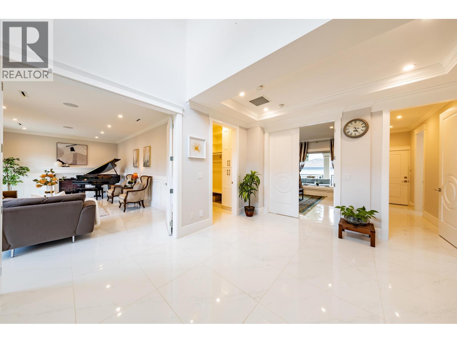 6280 Buchanan Street, Burnaby, British Columbia  V5B 2S5 - Photo 6 - R3115964