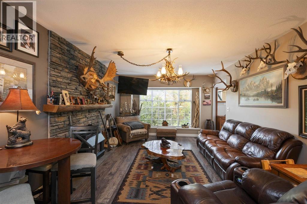 21469 126 Avenue, Maple Ridge, British Columbia  V4R 2H4 - Photo 3 - R3115968