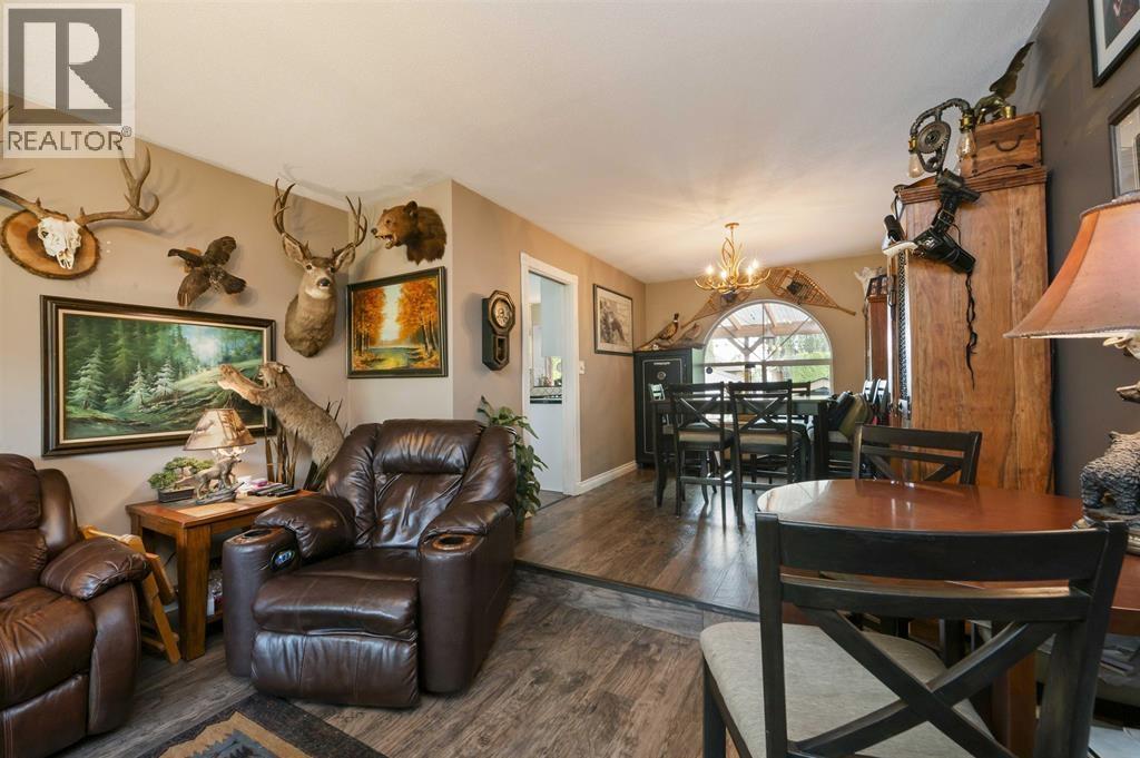 21469 126 Avenue, Maple Ridge, British Columbia  V4R 2H4 - Photo 5 - R3115968