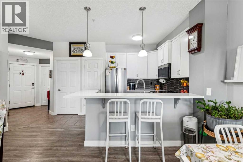 211, 25 Prestwick Drive SE, Calgary, Alberta  T2Z 4Z1 - Photo 10 - A2303609