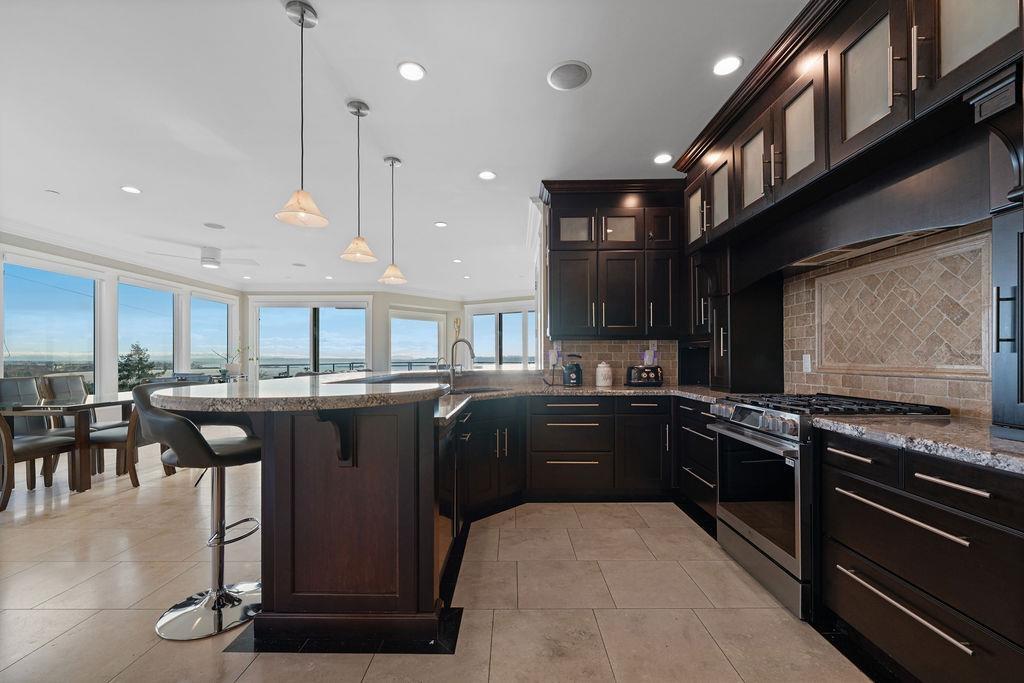 1087 Finlay Street, White Rock, British Columbia  V4B 4K7 - Photo 8 - R3110650